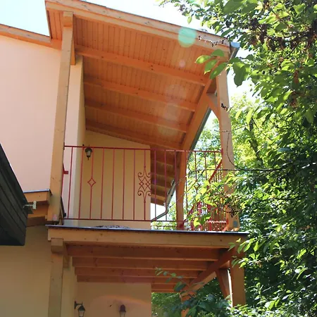 Holiday home Fecskefeszek Nyaralohaz Hajduszoboszlo
