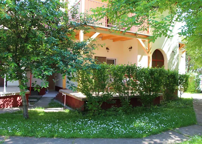 Hébergement de vacances Fecskefeszek Nyaralohaz Hajdúszoboszló