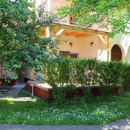 Casa vacanze Fecskefeszek Nyaralohaz Hajdúszoboszló