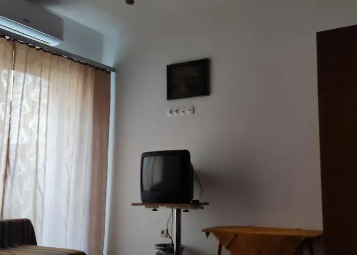 Fecskefeszek Nyaralohaz *